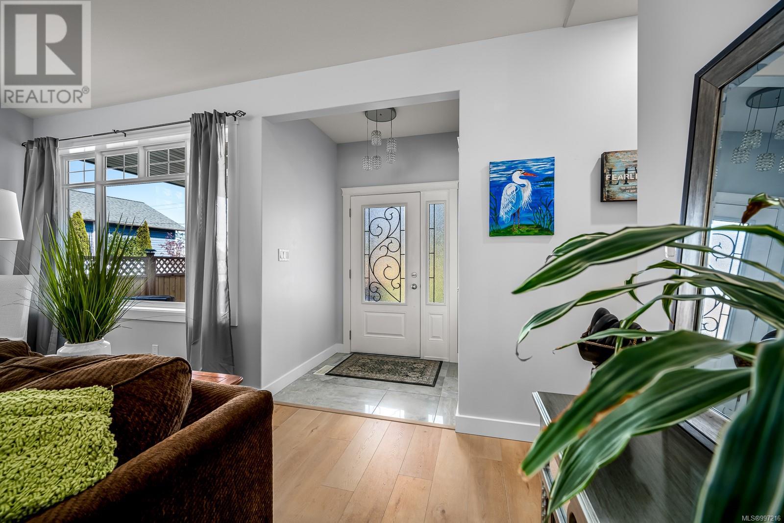 Property at 3886 Royston Rd image 5