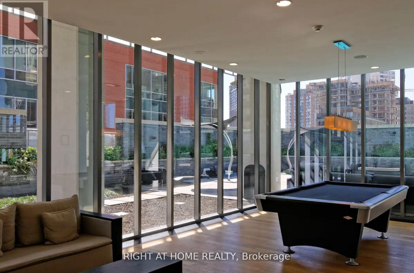2403 - 33 Charles Street E, Toronto, Ontario  M4Y 1R9 - Photo 10 - C12087676