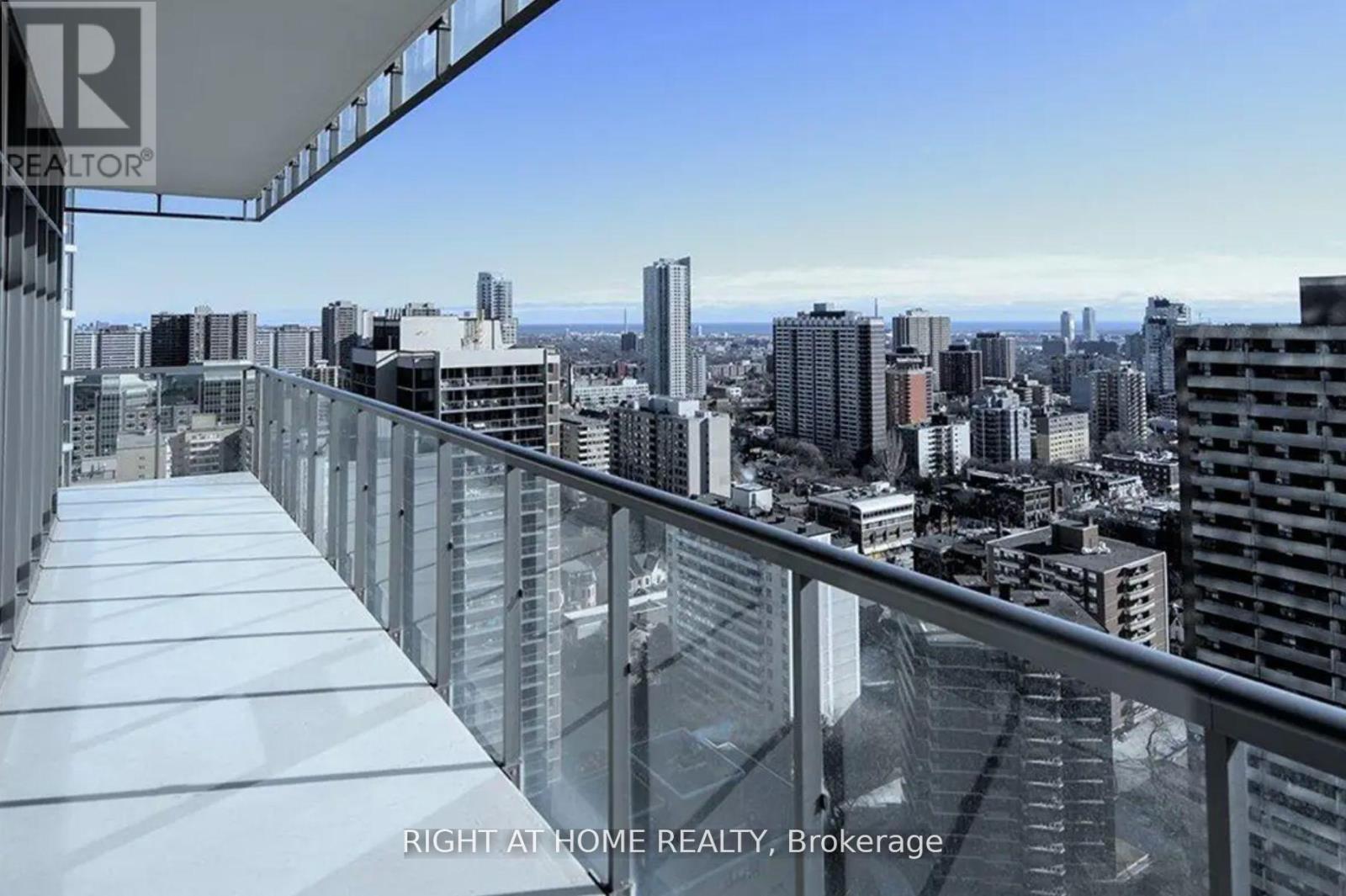 2403 - 33 Charles Street E, Toronto, Ontario  M4Y 1R9 - Photo 8 - C12087676