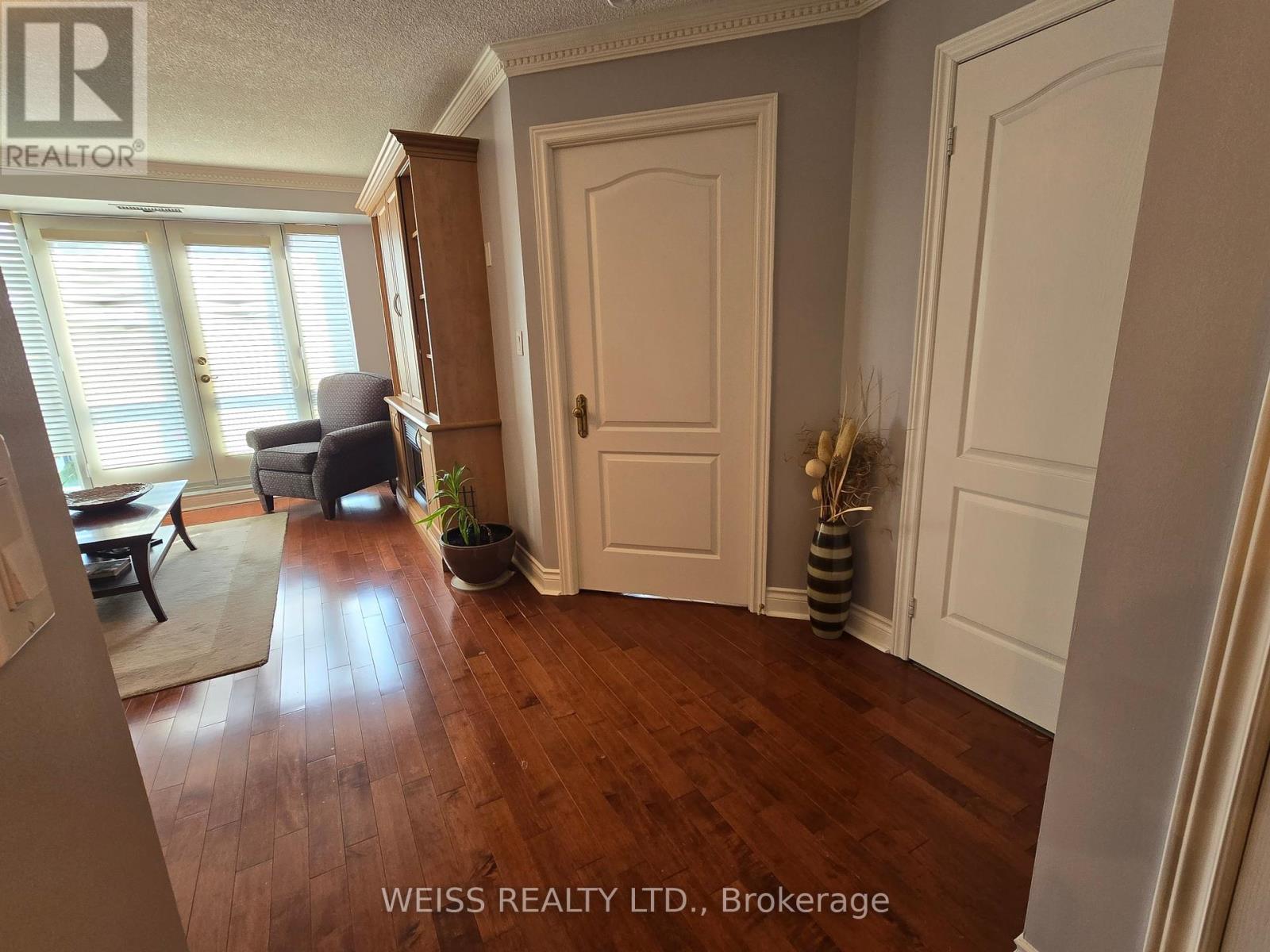 404 - 800 Spadina Road, Toronto, Ontario  M5P 3N2 - Photo 4 - C12120107