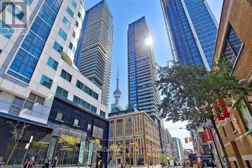 2811 - 125 Blue Jays Way, Toronto (Waterfront Communities), Ontario  M5V 0N5 - Photo 14 - C12120123