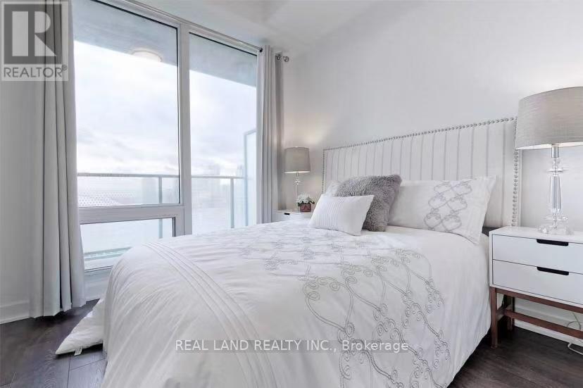 2811 - 125 Blue Jays Way, Toronto, Ontario  M5V 0N5 - Photo 6 - C12120123