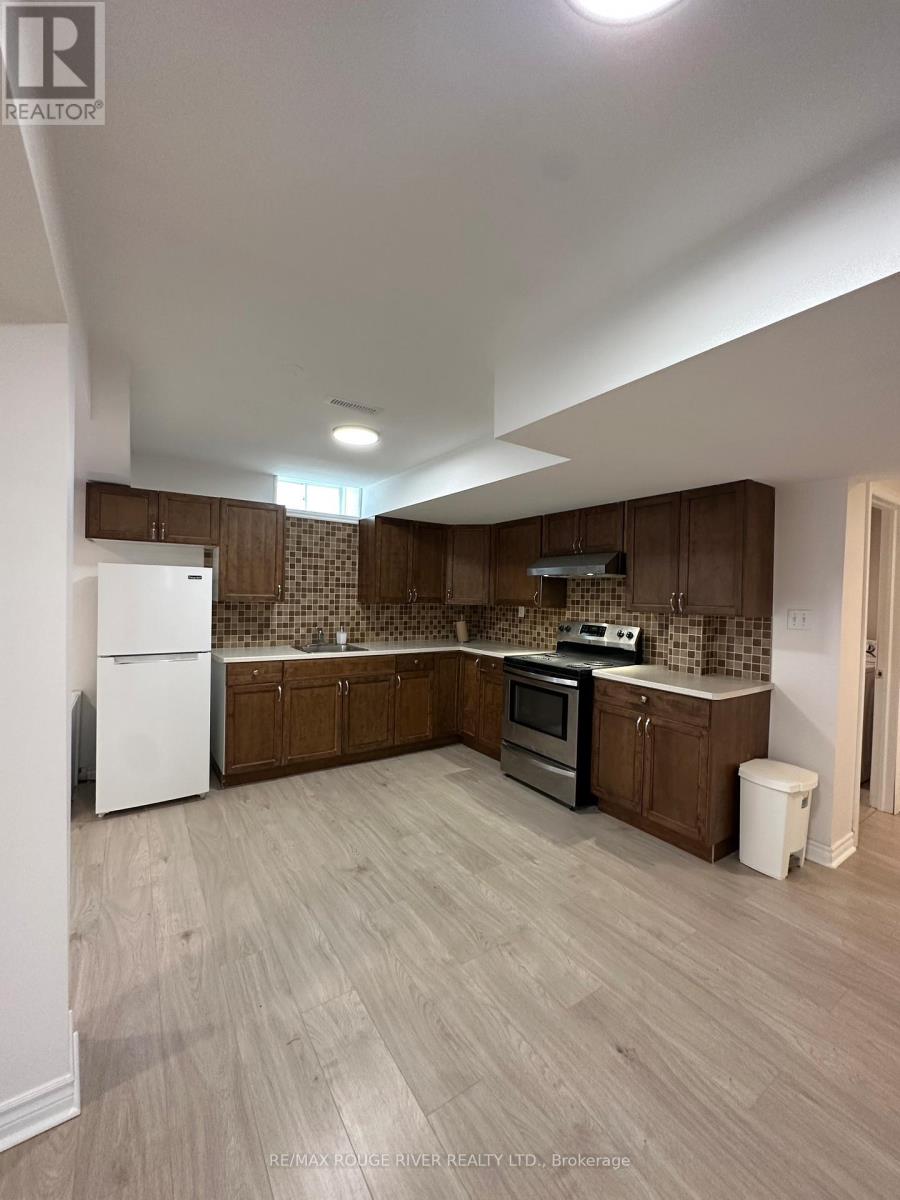 22 Branstone Drive, Whitby, Ontario  L1R 3B6 - Photo 4 - E12120283
