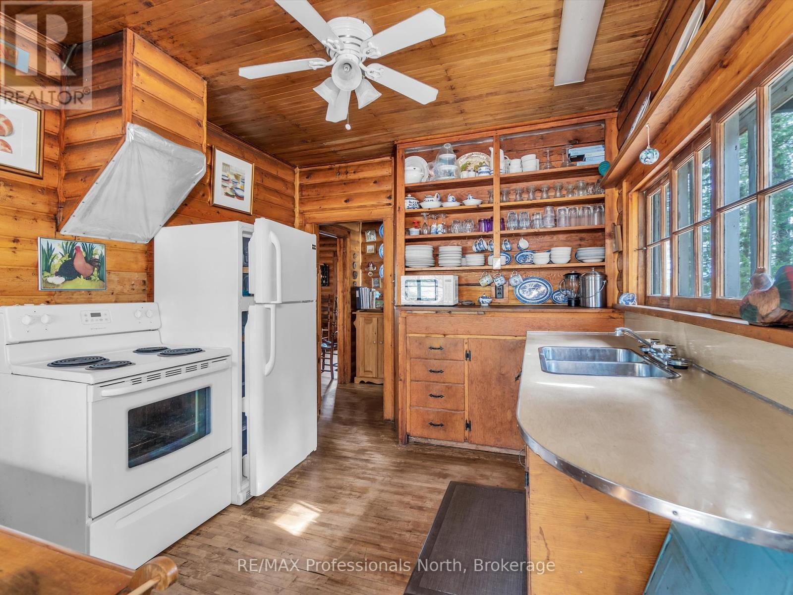 3 - 1411 Billie Bear Road, Lake Of Bays, Ontario  P1H 2J6 - Photo 11 - X12120247