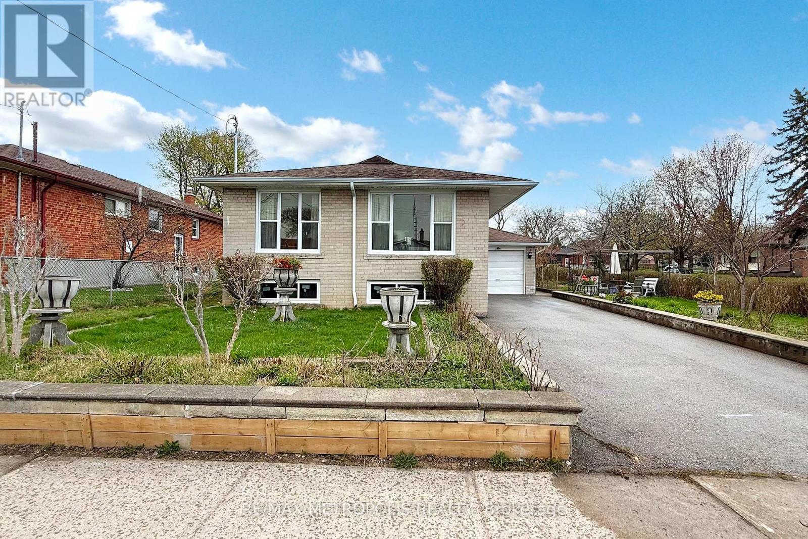 Property at 19 TREMELY CRESCENT image 1