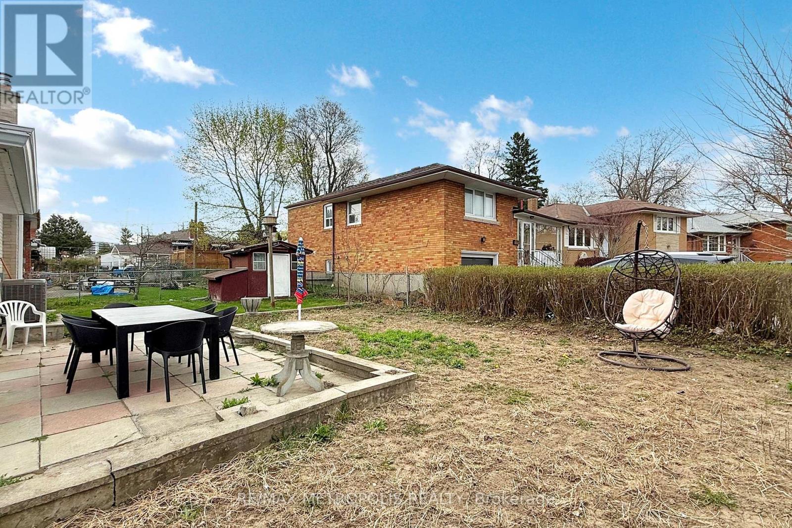 19 Tremely Crescent, Toronto, Ontario  M1K 3Y6 - Photo 45 - E12120037