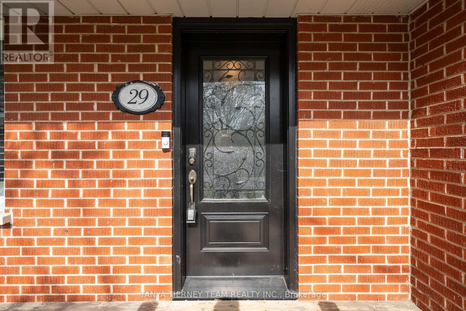 29 Queen Street, Whitby, Ontario  L1M 1C5 - Photo 5 - E12120151