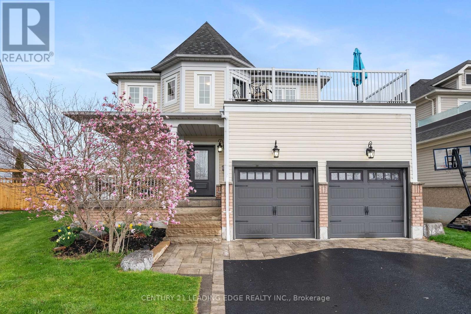 Property at 5 EGGERT COURT image 1