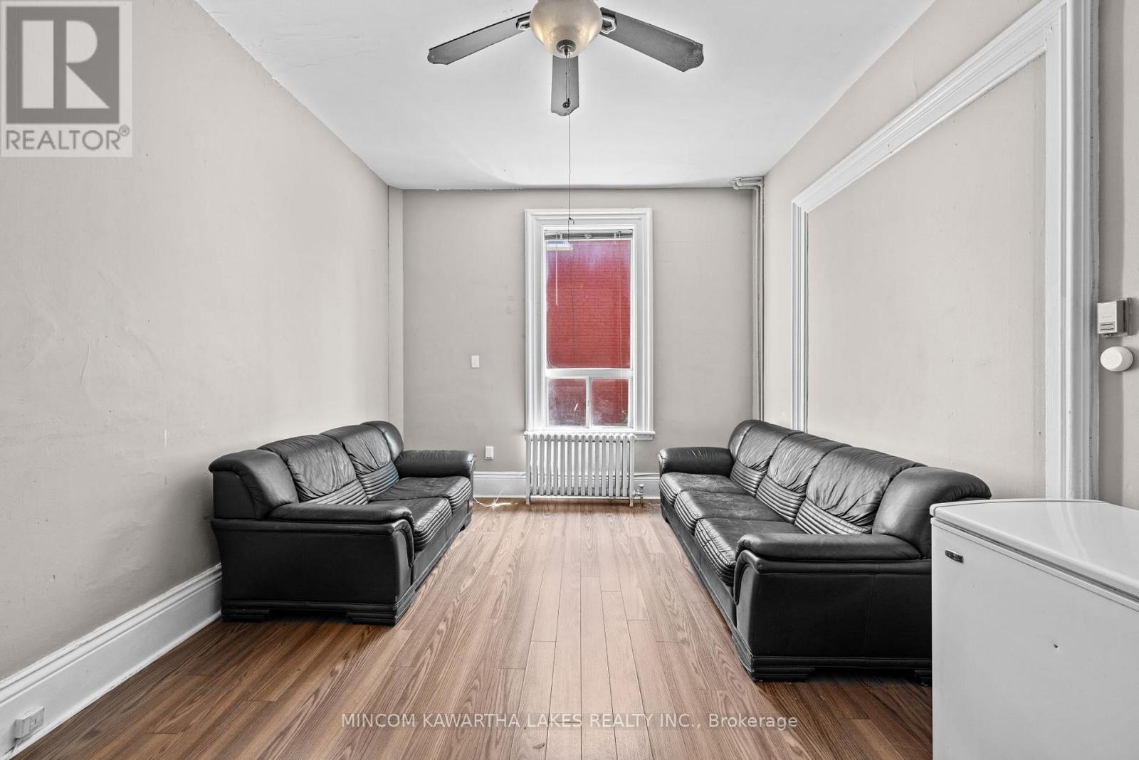 270 Sherbrooke Street, Peterborough Central, Ontario  K9J 2N6 - Photo 8 - X12120230