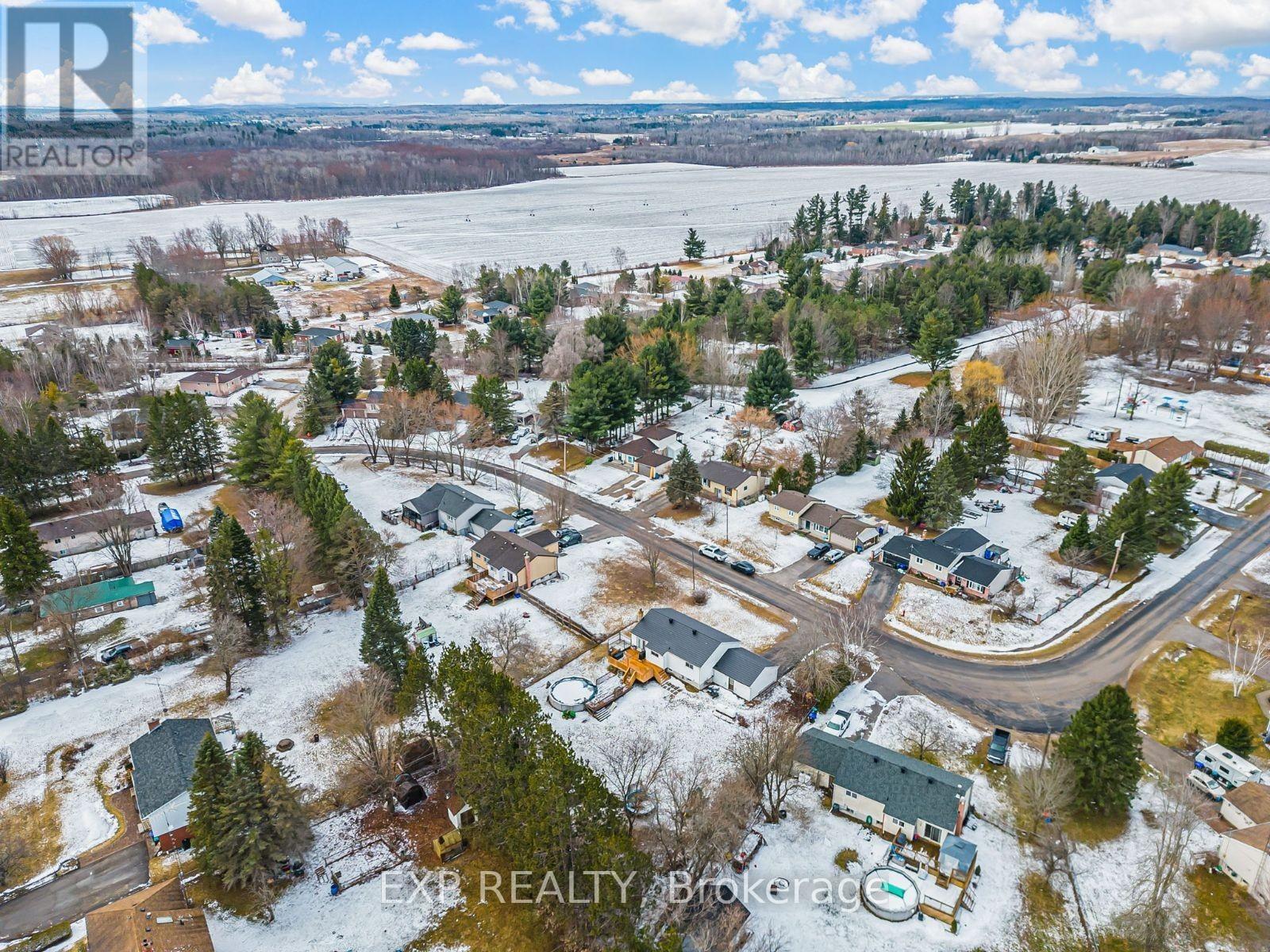 18 Princess Drive, Adjala-Tosorontio, Ontario  L0M 1M0 - Photo 46 - N12120083