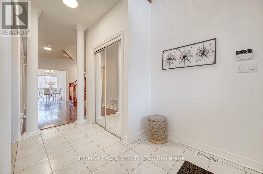 316 Williamson Road, Markham, Ontario  L6E 2A7 - Photo 3 - N12120121