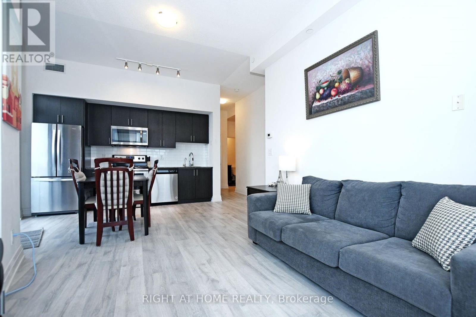 720 - 3600 Hwy 7 Road, Vaughan, Ontario  L4L 0G7 - Photo 11 - N12120146