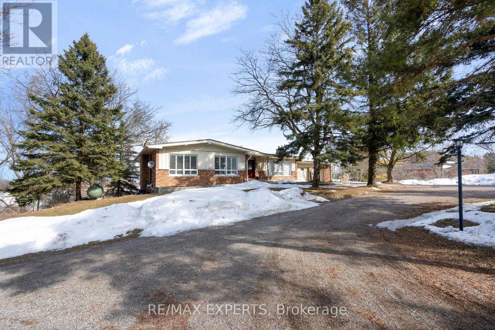 5780 17th Side Road, King, Ontario  L0G 1T0 - Photo 1 - N12120155