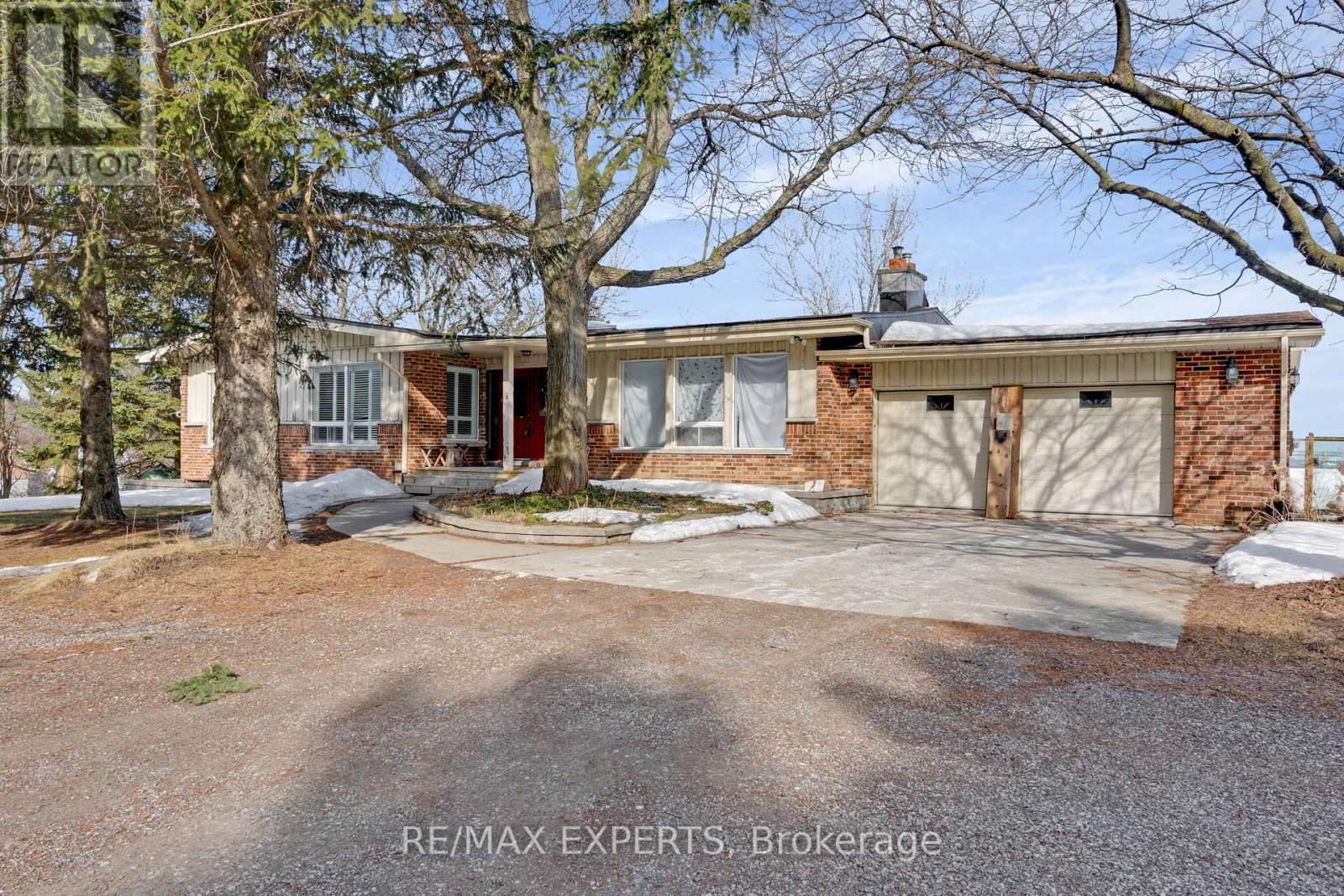 5780 17th Side Road, King, Ontario  L0G 1T0 - Photo 2 - N12120155