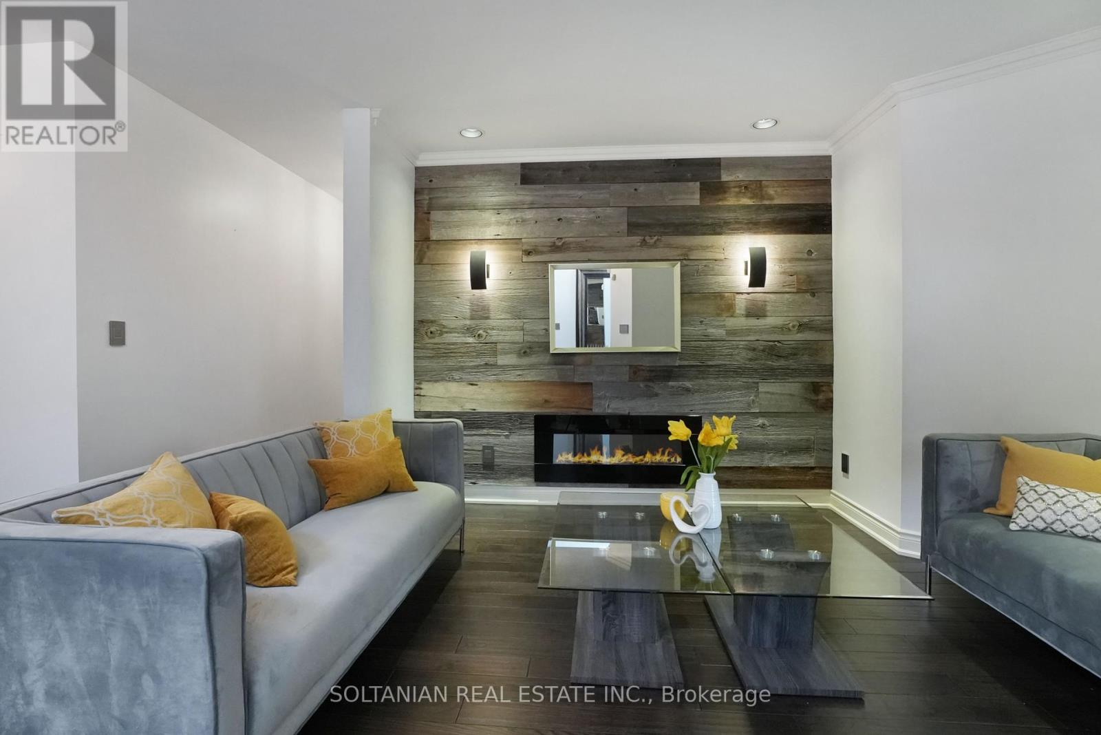 Property at 157 BOTHWELL CRESCENT image 3