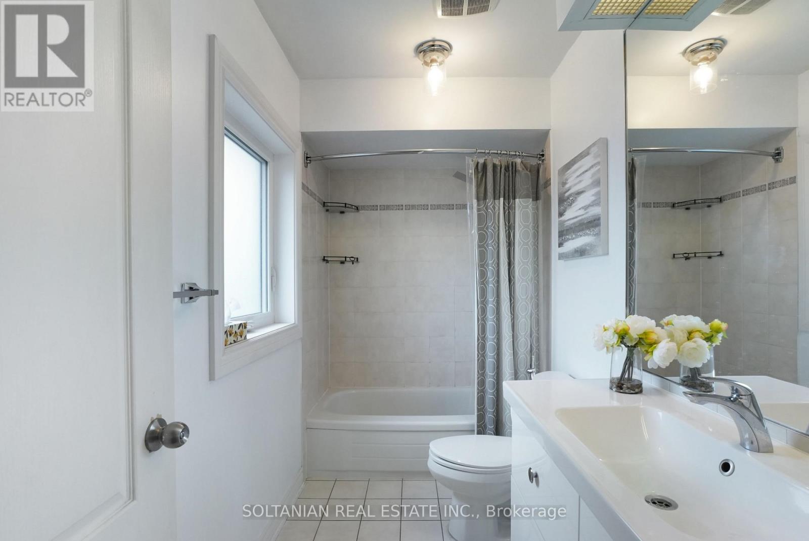 157 Bothwell Crescent, Newmarket (Summerhill Estates), Ontario  L3X 2K4 - Photo 30 - N12120167