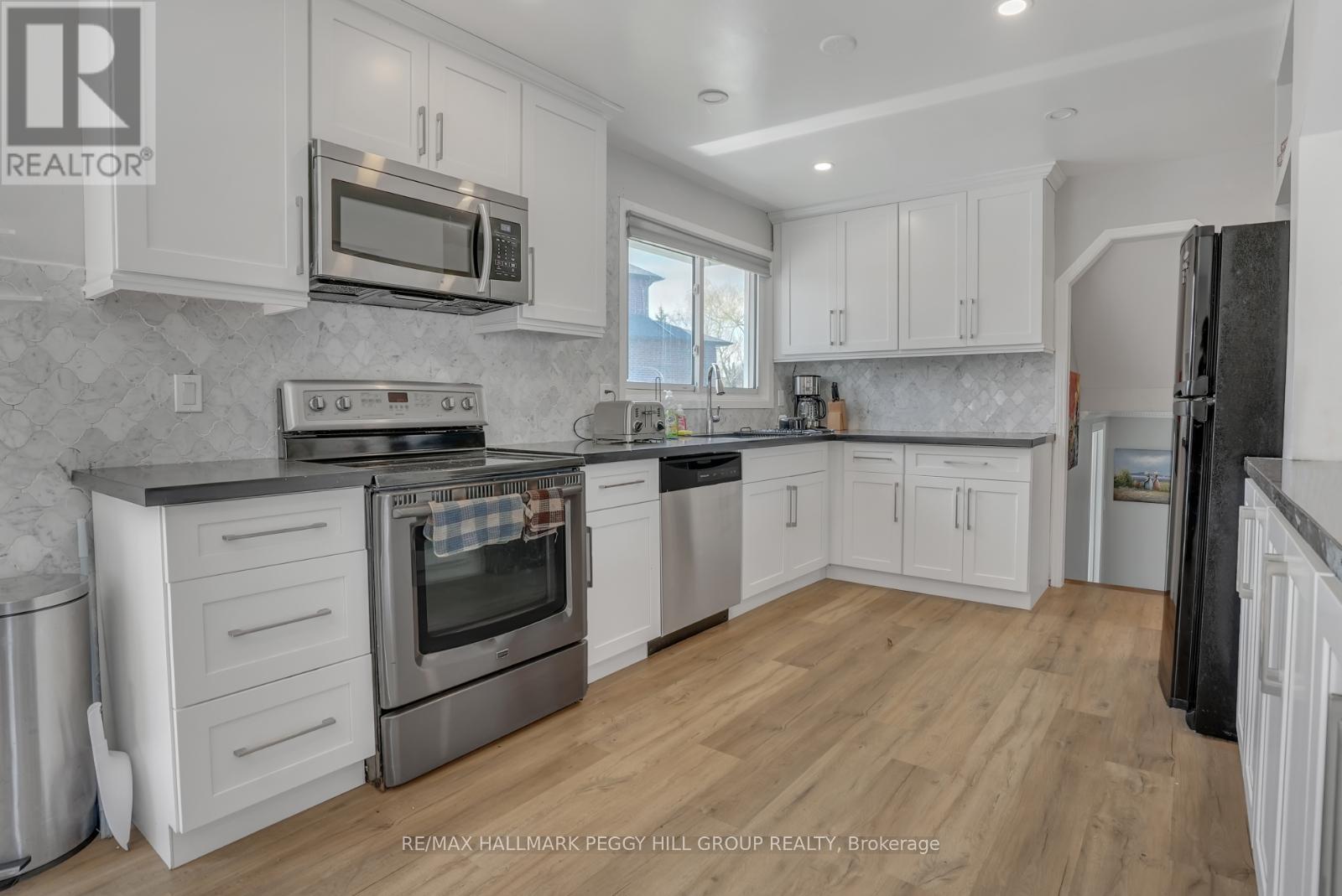 Property at 1015 WESTMOUNT AVENUE image 3