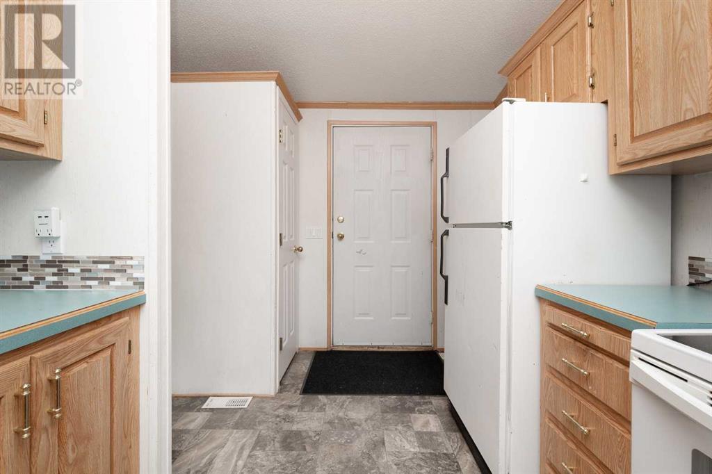 Property at 23, 1712 23 Street image 2