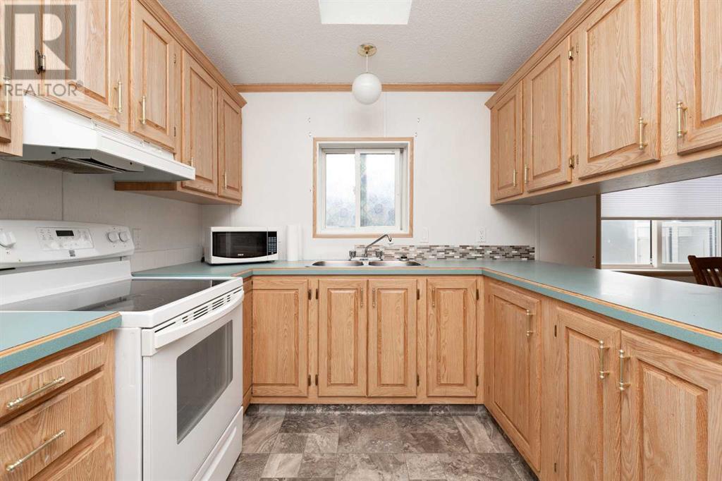 Property at 23, 1712 23 Street image 3