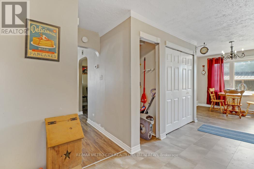 362-370 Baldwin Street, Renfrew, Ontario  K7V 2B9 - Photo 15 - X12120248