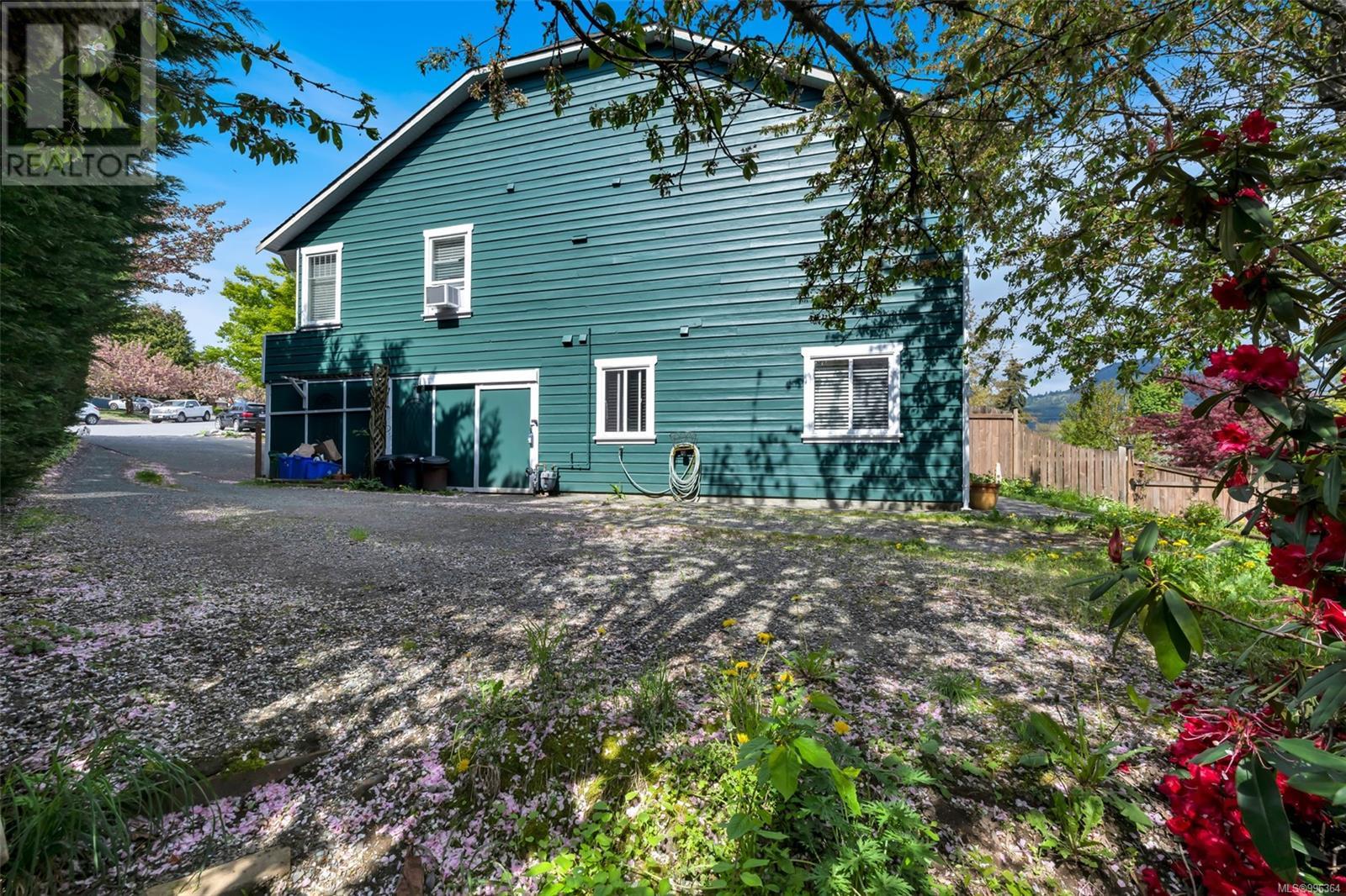 Property at 6105 Westridge Rd image 4