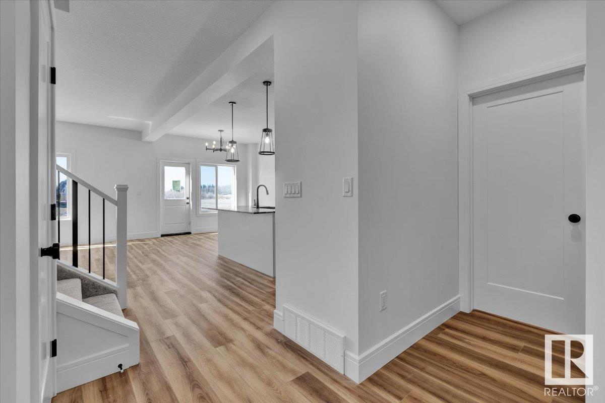 Property at 6 Brickyard WY image 4