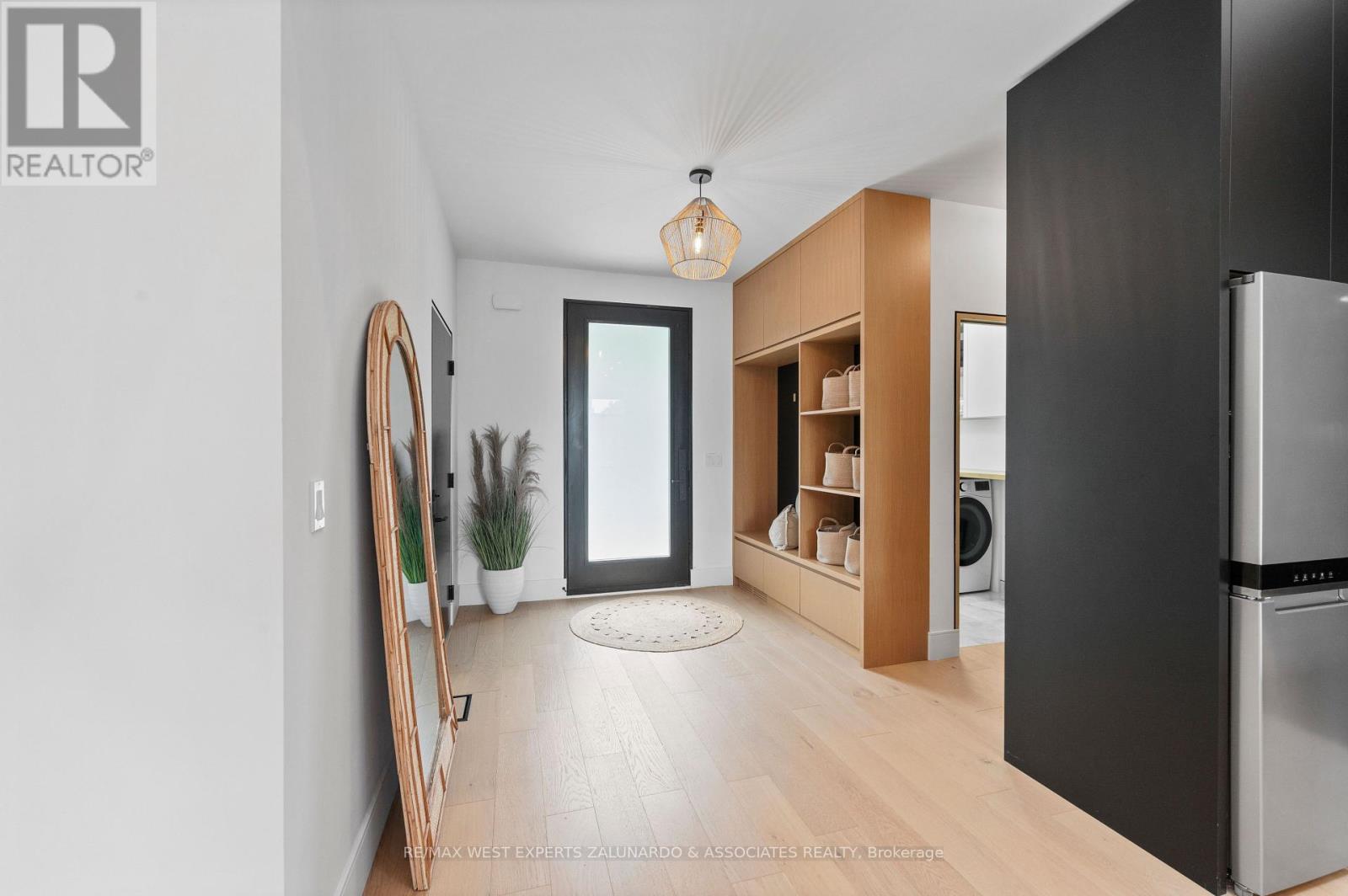 Property at 36 SIMCOE ROAD image 4