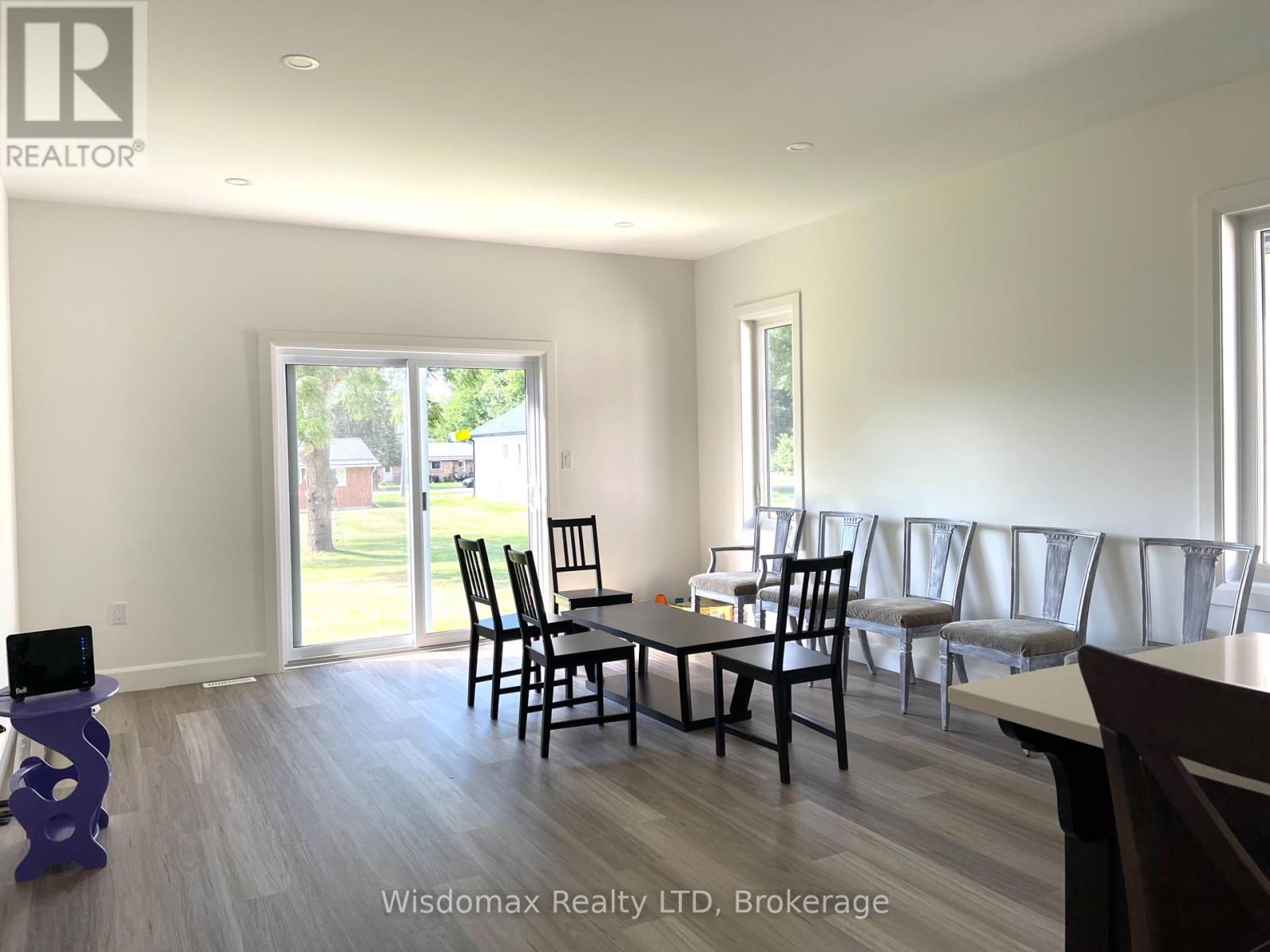 142 Chestnut Street, Chatham-Kent (Bothwell), Ontario  N0P 1C0 - Photo 21 - X12103344