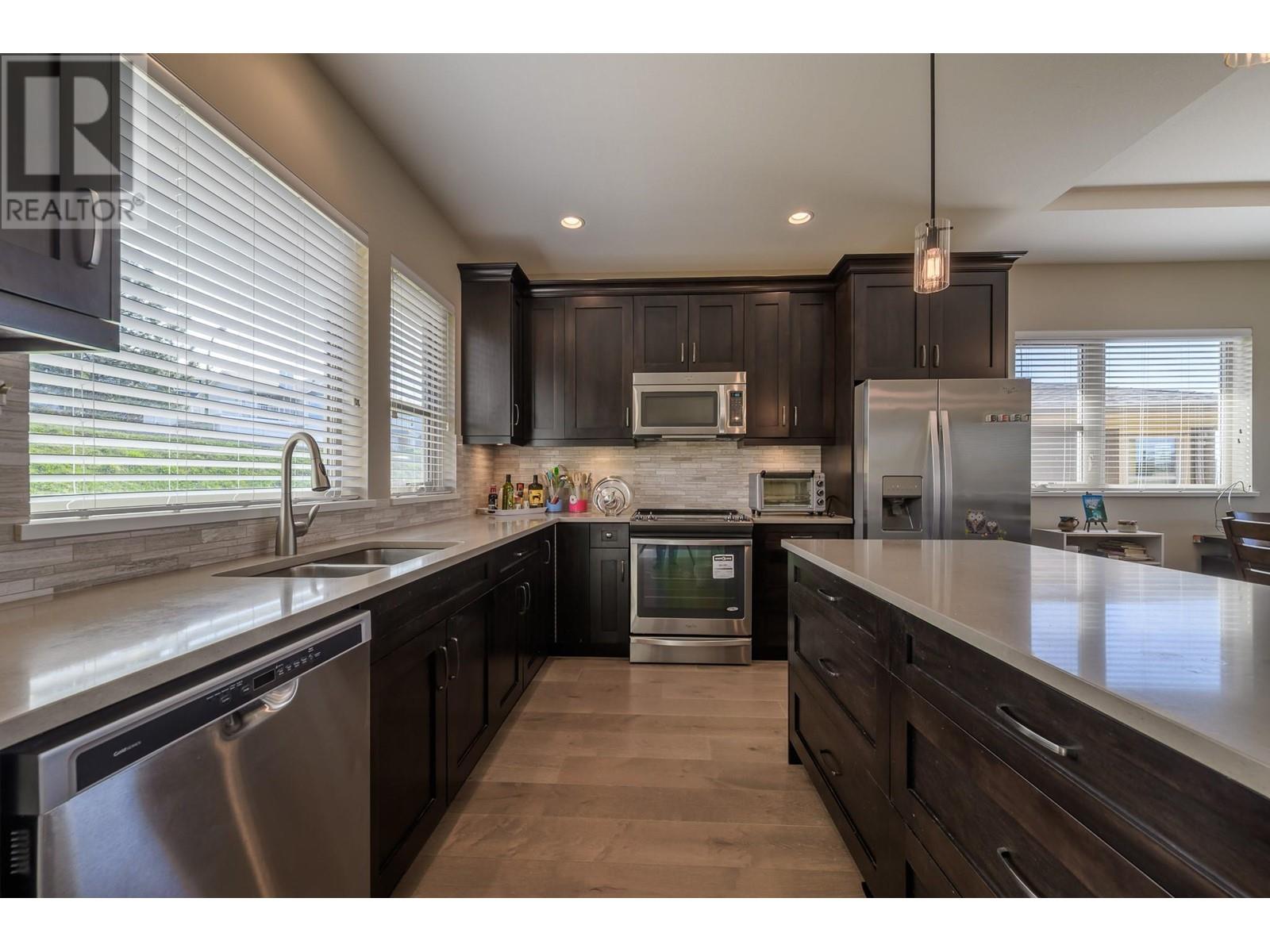 Property at 2171 VAN HORNE Drive Unit# 9 image 5