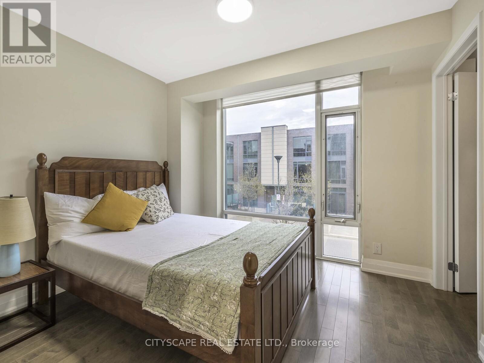 50 - 23 Valhalla Inn Road, Toronto, Ontario  M9B 1S9 - Photo 13 - W12120054