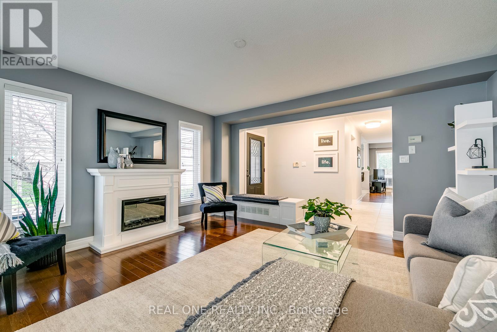 368 Kittridge Road, Oakville, Ontario  L6H 7K6 - Photo 8 - W12120093