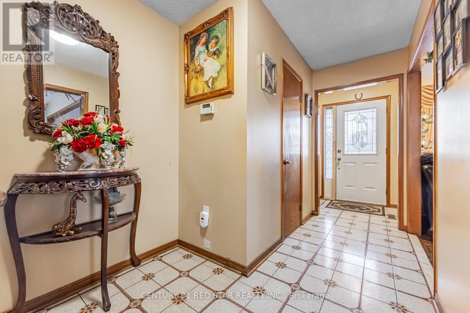 Property at 151 CABERNET CIRCLE image 4