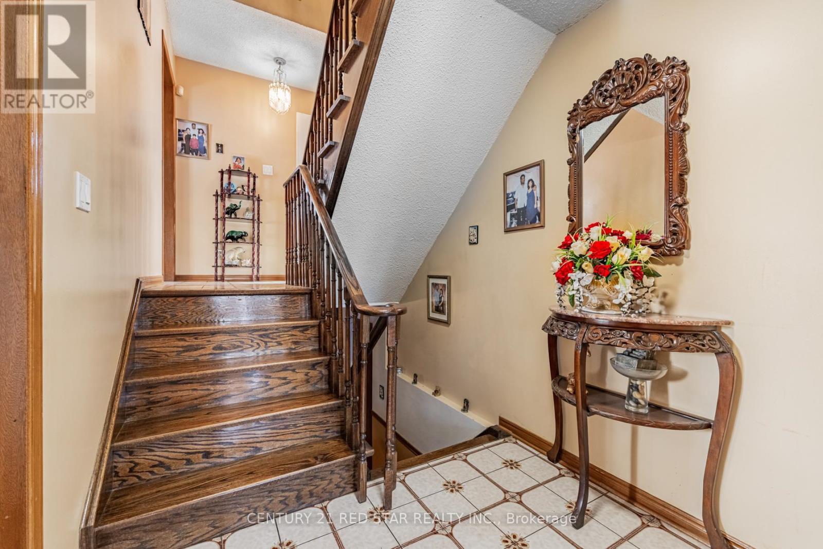 Property at 151 CABERNET CIRCLE image 5