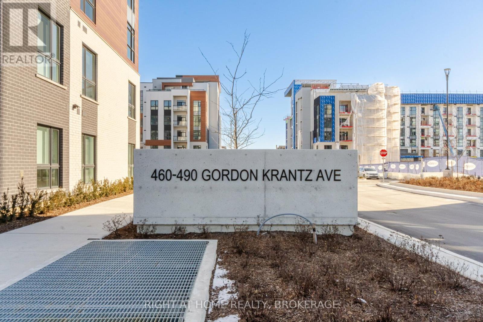 406 - 480 Gordon Krantz Avenue, Milton, Ontario  L9E 1Z4 - Photo 2 - W12120129