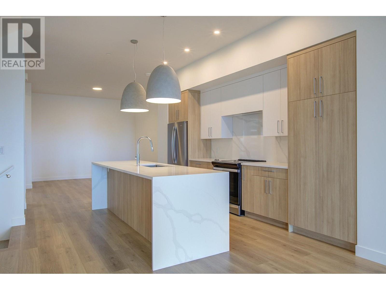 9893 Cathedral Drive, Silver Star, British Columbia  V1B 3M1 - Photo 24 - 10345891