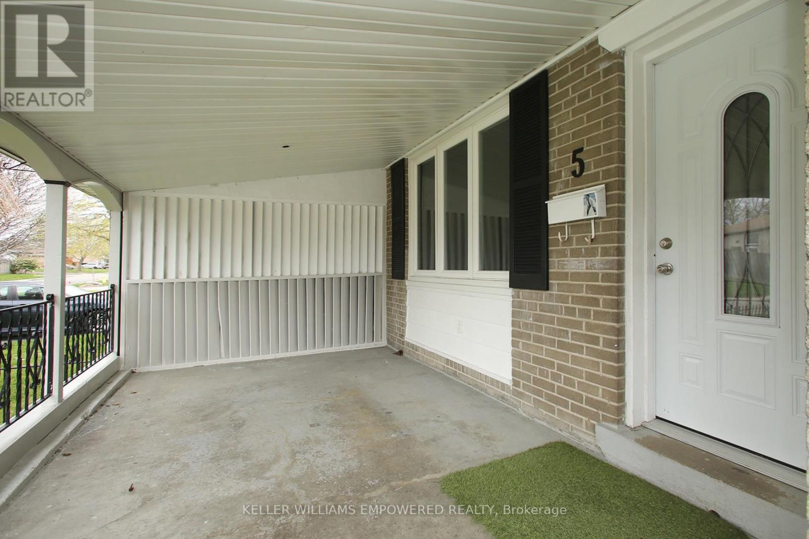 Property at 5 TULLOCH DRIVE image 2