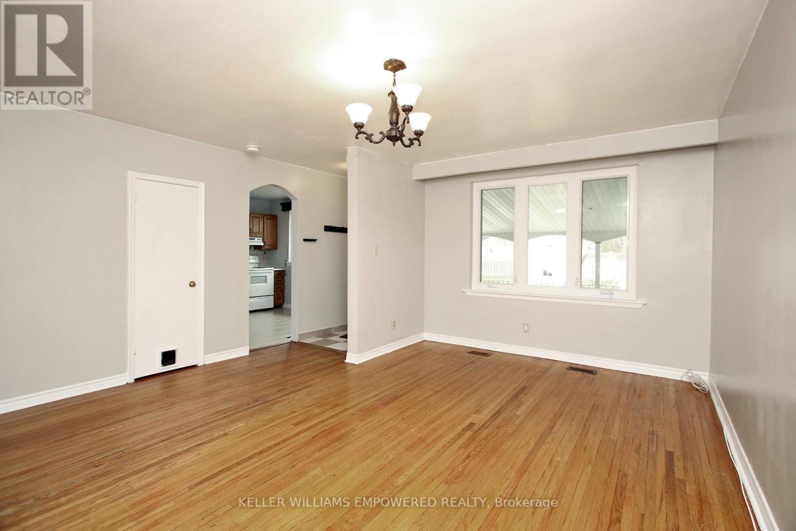 Property at 5 TULLOCH DRIVE image 4