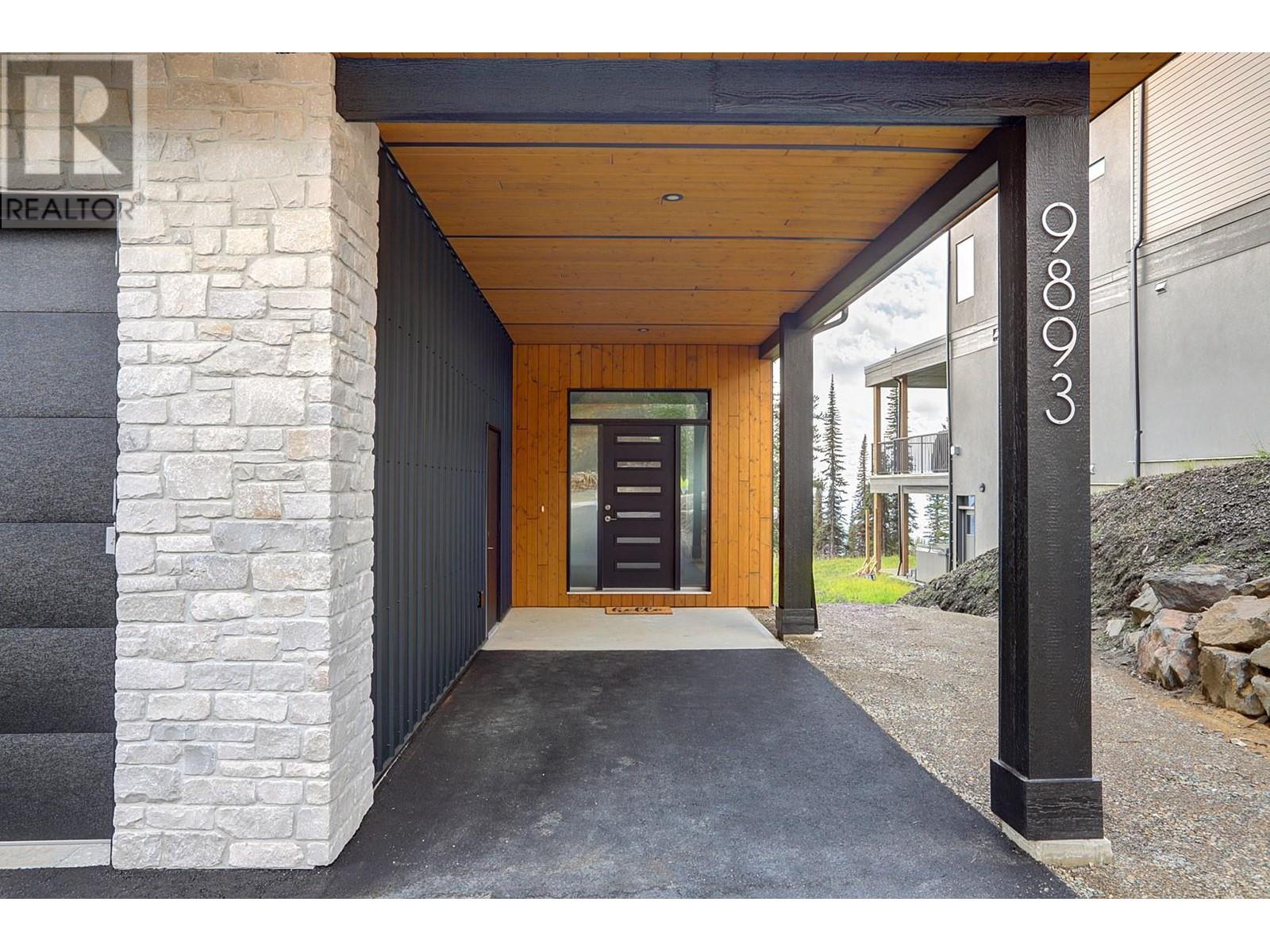 9893 Cathedral Drive, Silver Star, British Columbia  V1B 3M1 - Photo 4 - 10345891
