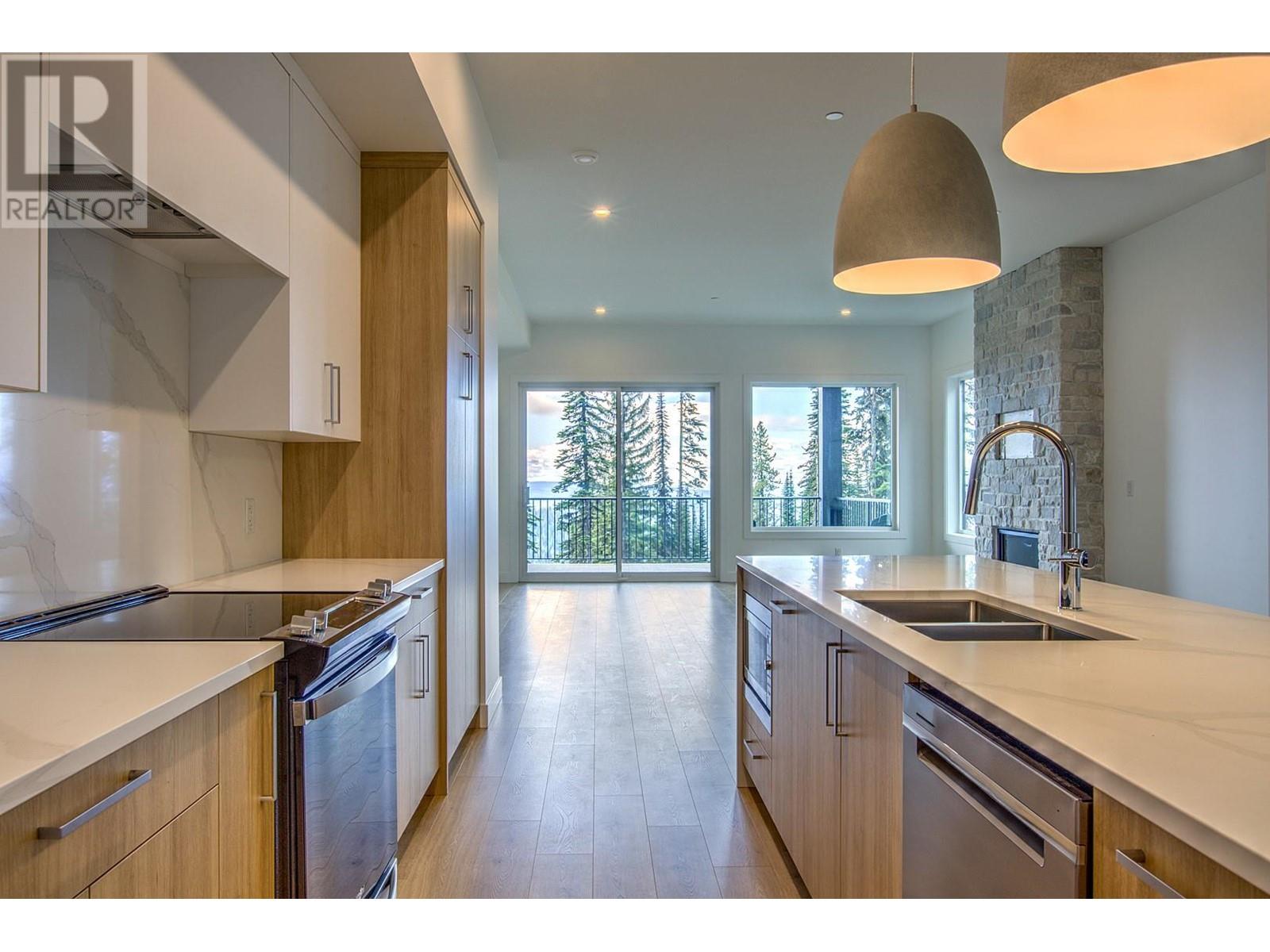 9893 Cathedral Drive, Silver Star, British Columbia  V1B 3M1 - Photo 23 - 10345891