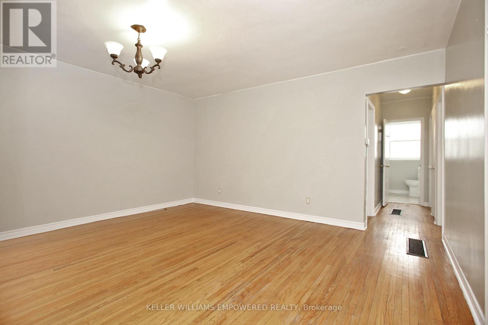 5 Tulloch Drive, Ajax, Ontario  L1S 2S3 - Photo 7 - E12116635
