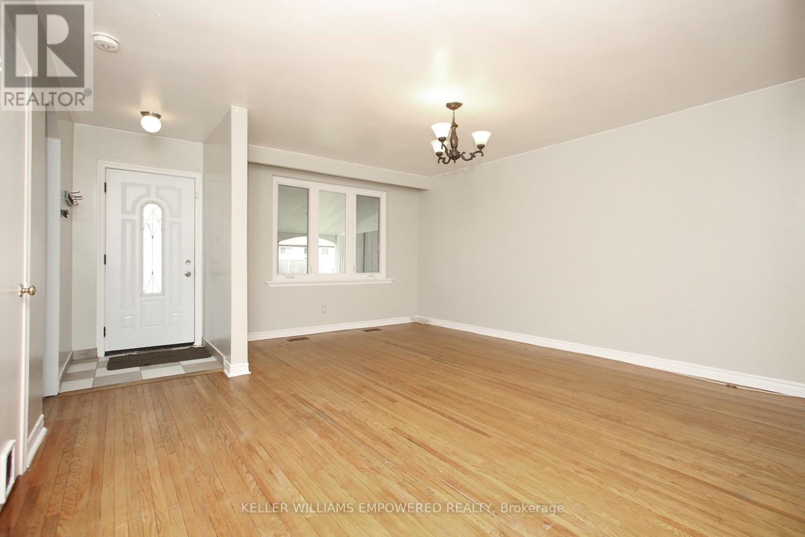 Property at 5 TULLOCH DRIVE image 3