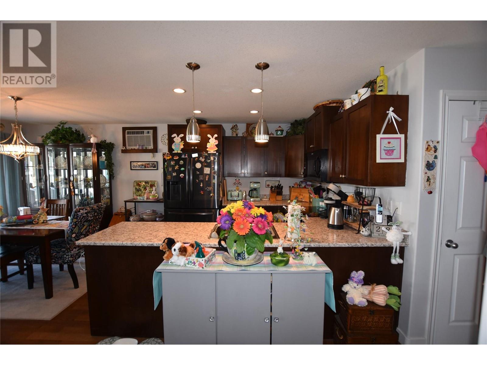 672 Cougar Street, Vernon, British Columbia  V1H 2A1 - Photo 8 - 10346074