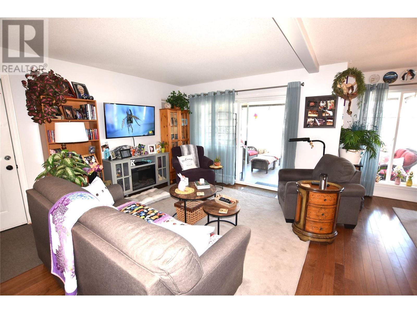 672 Cougar Street, Vernon, British Columbia  V1H 2A1 - Photo 7 - 10346074