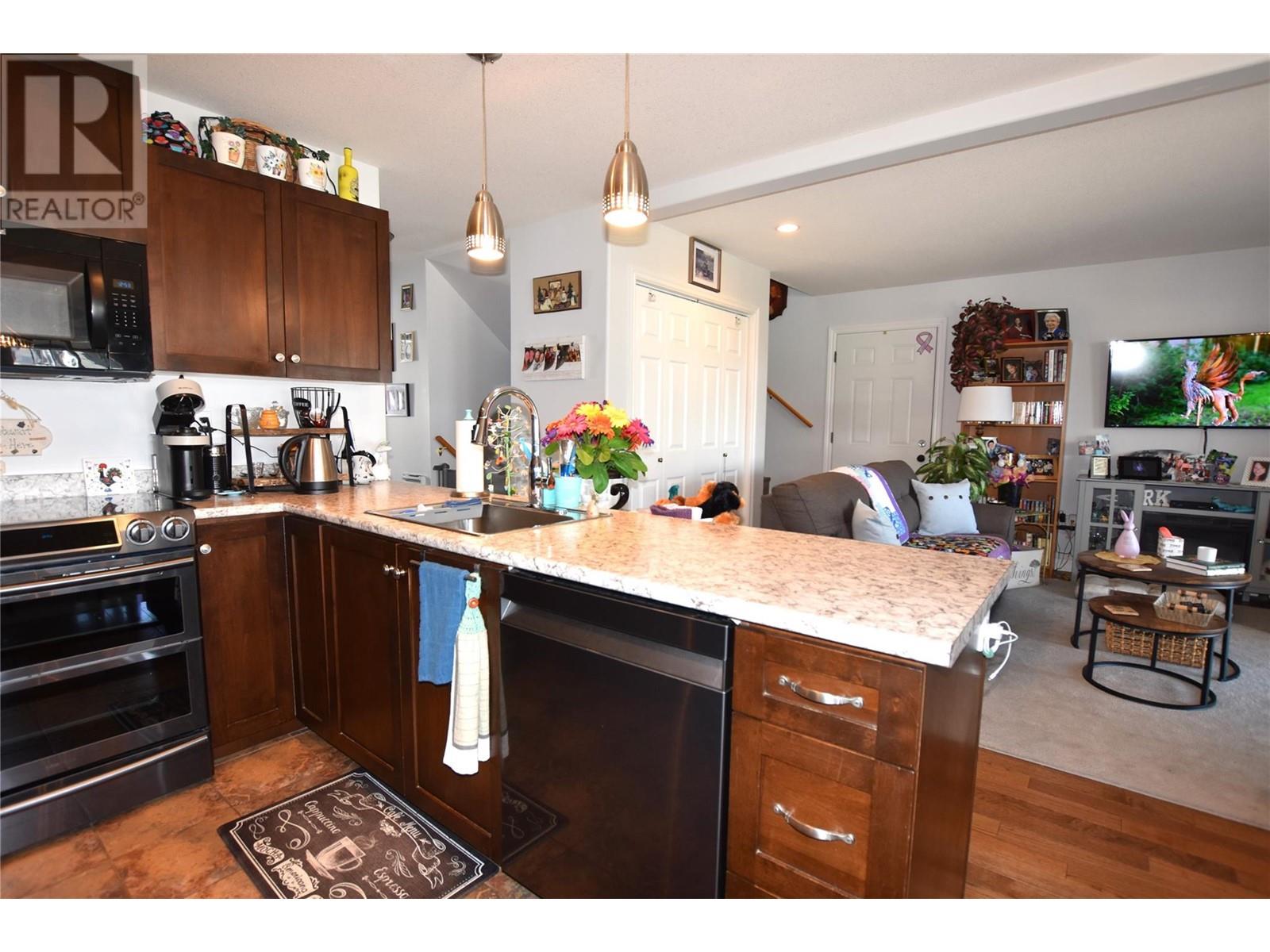672 Cougar Street, Vernon, British Columbia  V1H 2A1 - Photo 12 - 10346074