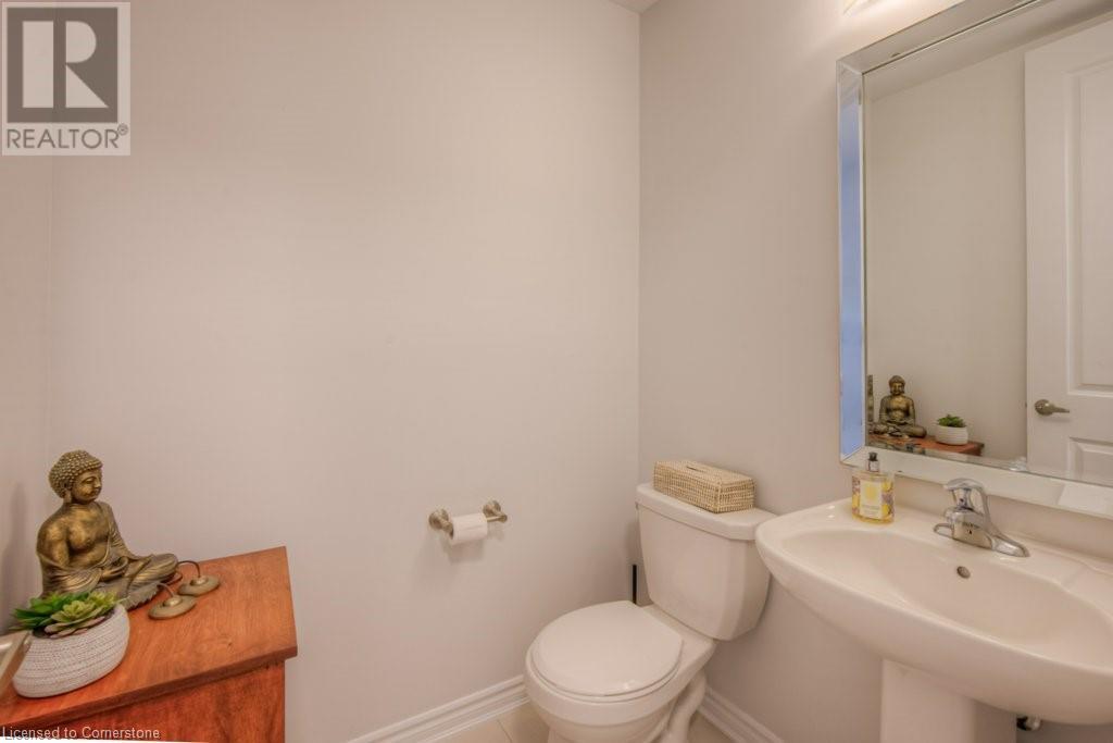 Property at 381 DOLMAN Street image 4