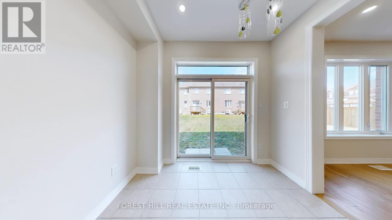 28 Luzon Avenue, Markham, Ontario  L6B 1N6 - Photo 21 - N12118603