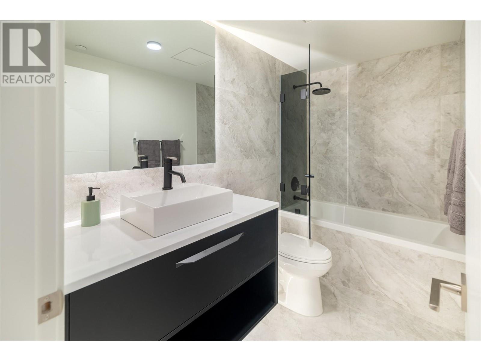 1075 Sunset Drive Unit# Ph1, Kelowna, British Columbia  V1Y 9Y9 - Photo 27 - 10325319