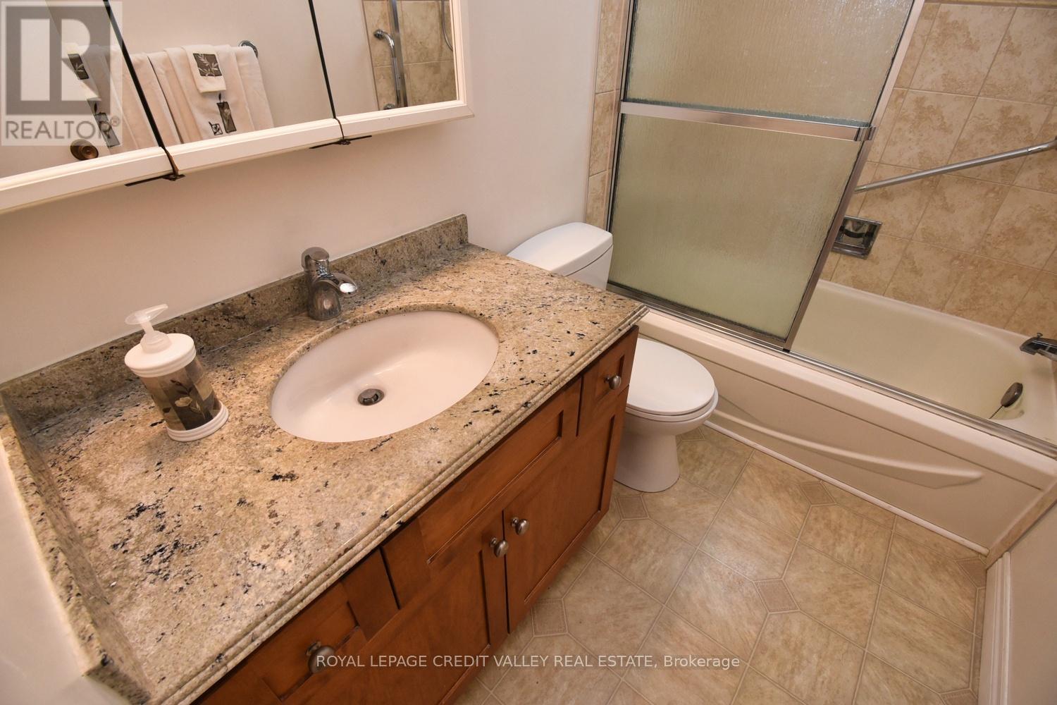 73 Cheltonwood Avenue, Guelph, Ontario  N1E 4E4 - Photo 19 - X12120013