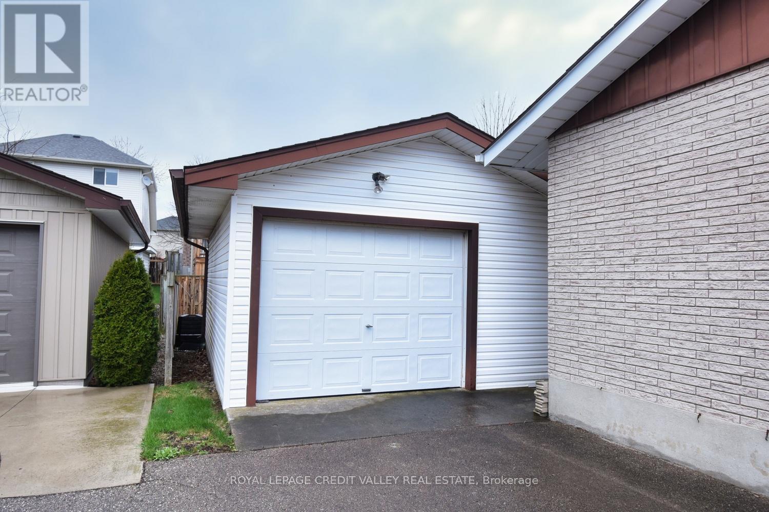 73 Cheltonwood Avenue, Guelph, Ontario  N1E 4E4 - Photo 31 - X12120013