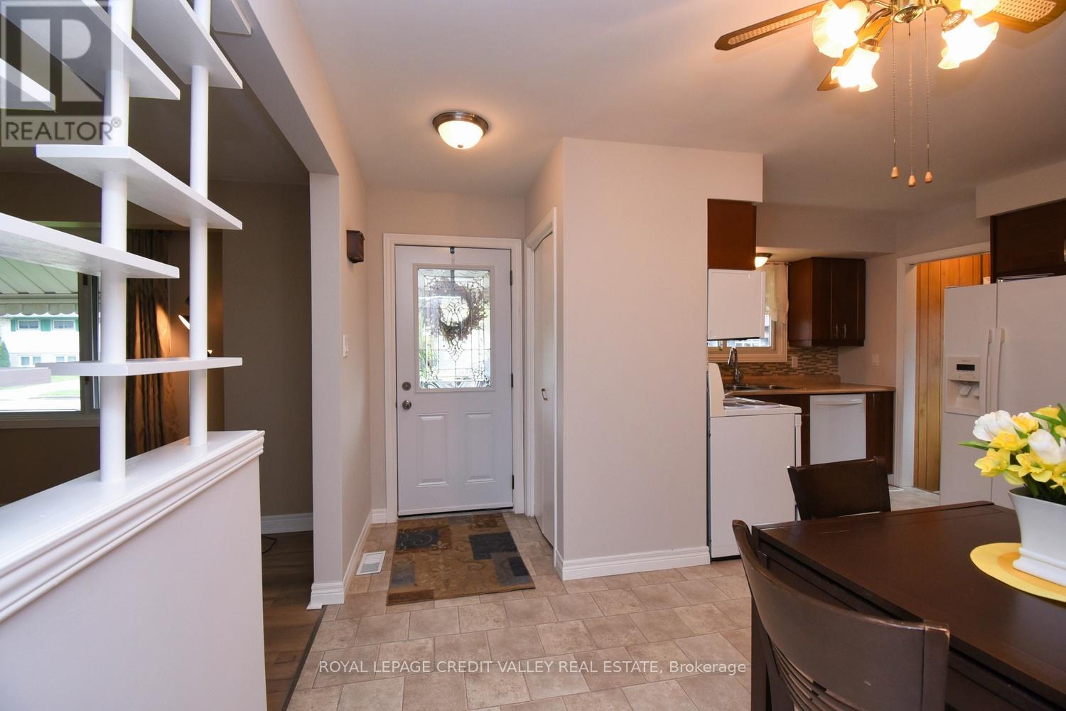 Property at 73 CHELTONWOOD AVENUE image 5